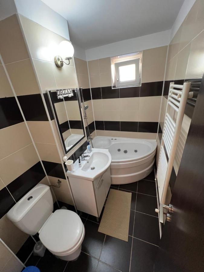 Nordic Sunny Apartment Suceava Exterior foto